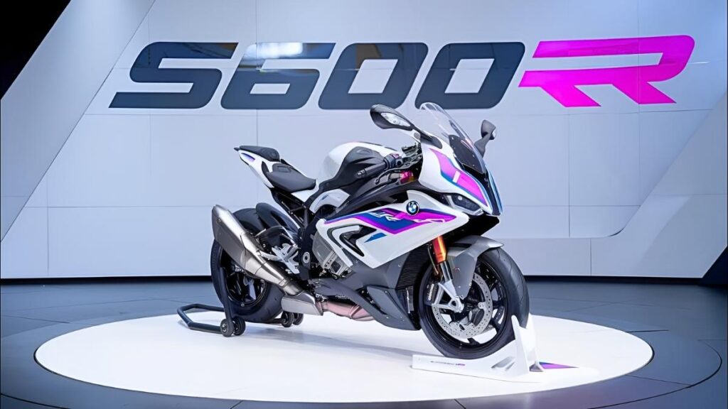 BMW S1000RR 2026 la superbike definitiva con innovación alemana y estilo agresivo